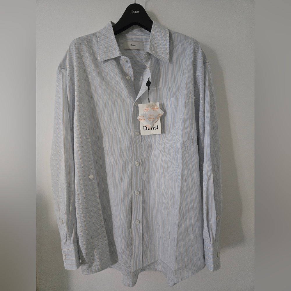 NWT Dunst light blue button-down shirt